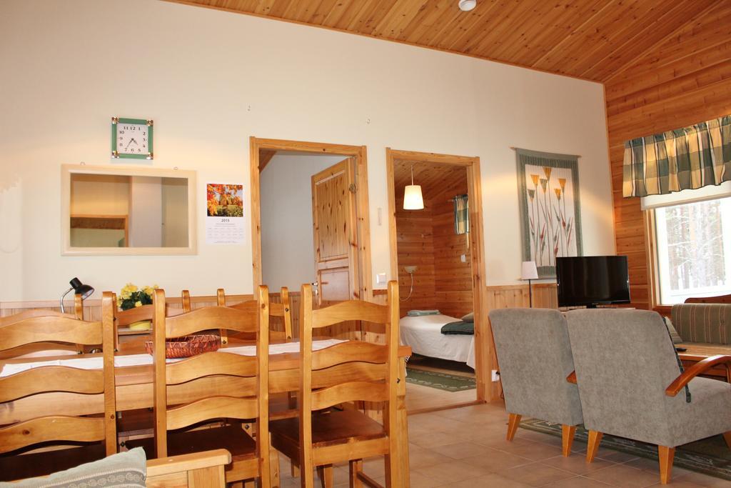 Petaejaekylae Villa Kuusamo Phòng bức ảnh