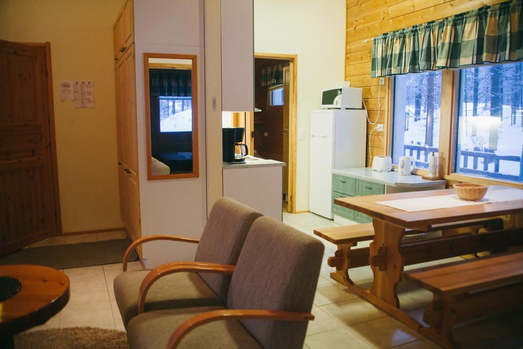 Petaejaekylae Villa Kuusamo Ngoại thất bức ảnh